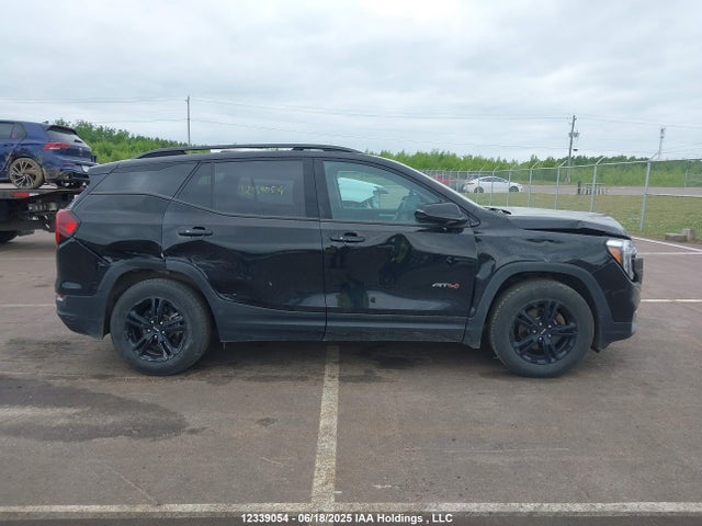3GKALYEV4NL235725 GMC lyx