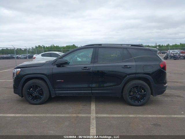 3GKALYEV4NL235725 GMC lyx