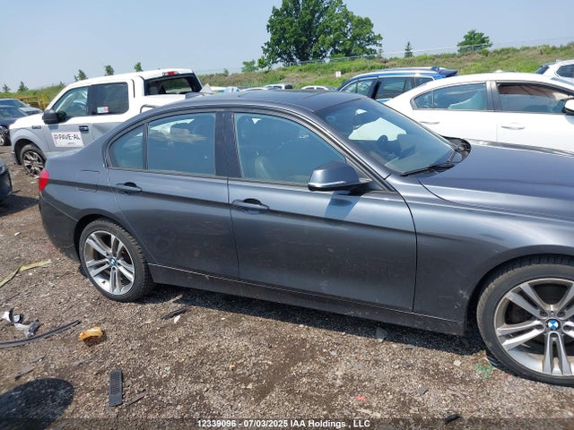 BMW 2018 2018 WBA8D9C53JA013899 Image 13