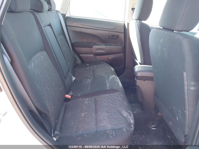 JA4AJUAU6NU601109 Mitsubishi RVR ES