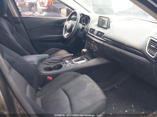 JM1BM1L73E1102082 Mazda pe
