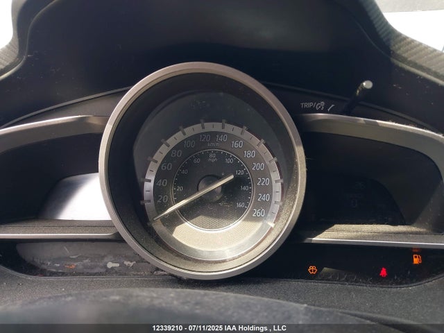 JM1BM1L73E1102082 Mazda pe