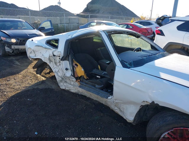 1ZVBP8AM1E5250634 Ford Mustang V6