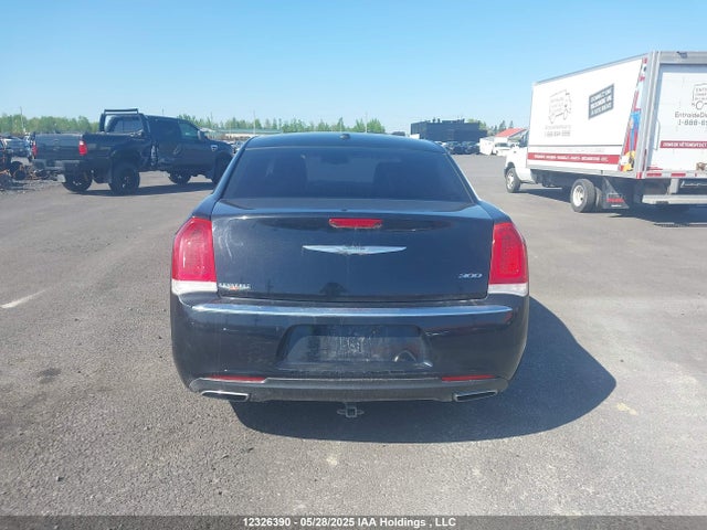 2C3CCAAGXFH806815 Chrysler 300 Touring