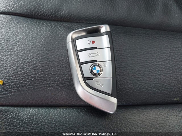 5UXKR0C55E0C26016 BMW 2014