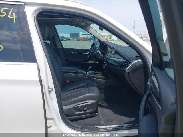 5UXKR0C55E0C26016 BMW 2014