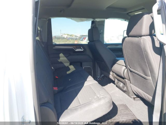 2GC1KNE77S1146520 Chevrolet l8t