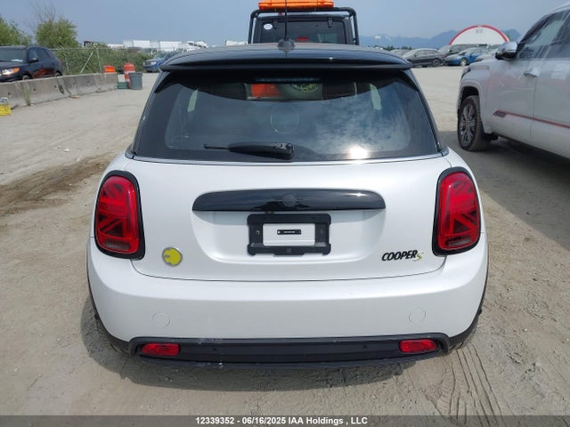 WMW13DJ09R2V42696 Mini 2024