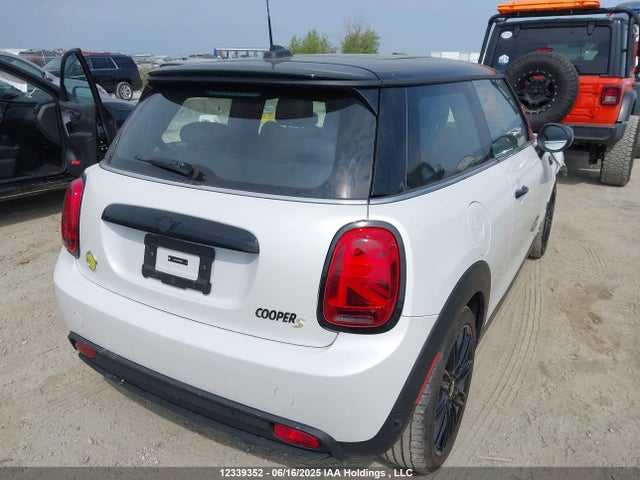 WMW13DJ09R2V42696 Mini 2024