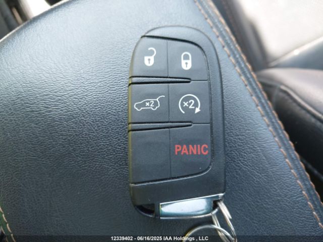 3C4NJDCB9JT402241 Jeep Compass