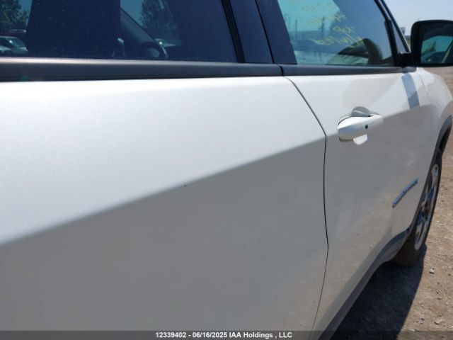 3C4NJDCB9JT402241 Jeep Compass