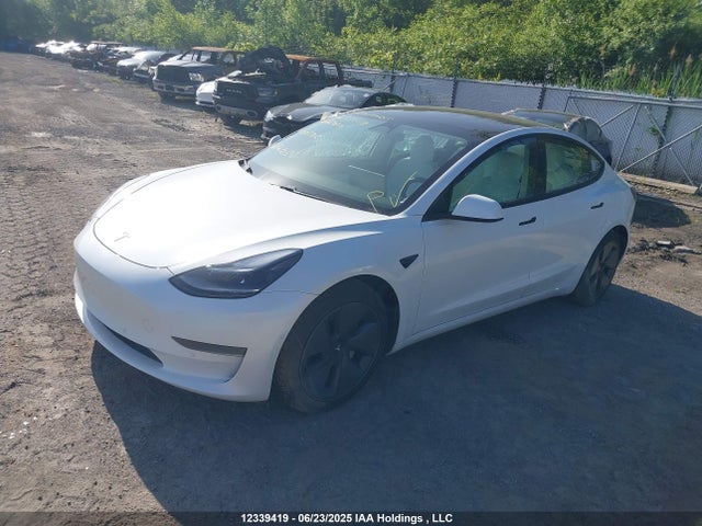 5YJ3E1EA3MF920735 Tesla 2021