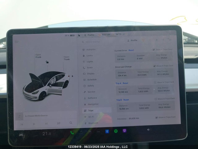 5YJ3E1EA3MF920735 Tesla 2021