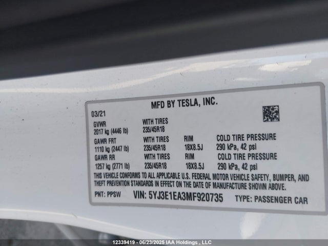 5YJ3E1EA3MF920735 Tesla 2021