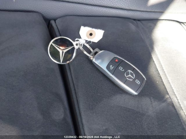 W1KWJ8EB9PG116403 Mercedes-Benz C 300 4matic