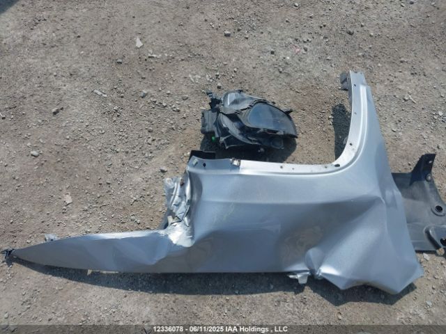 1C4PJLAB6GW355713 Jeep Cherokee Sport