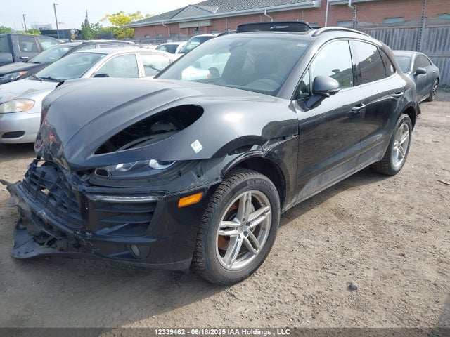Porsche 2018 2018 WP1AB2A56JLB38399 Image 2