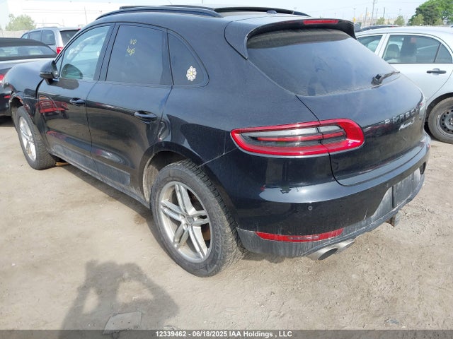 Porsche 2018 2018 WP1AB2A56JLB38399 Image 3