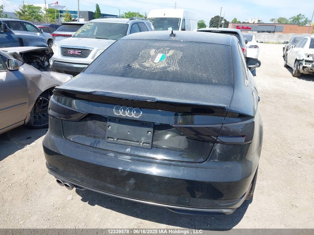 Audi 2.0 tfsi 2018 WAUAUGFF7J1040856 Image 16