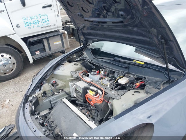 5YJ3E1EB9NF320103 Tesla MODEL 3