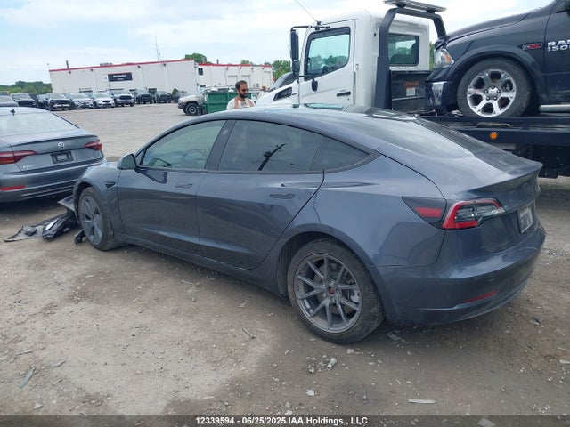 5YJ3E1EB9NF320103 Tesla MODEL 3
