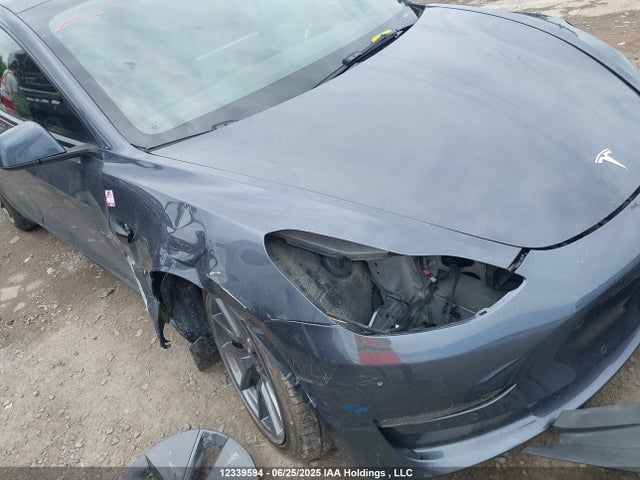 5YJ3E1EB9NF320103 Tesla MODEL 3