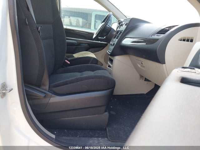 2C4RDGBG1JR340201 Dodge Grand Caravan