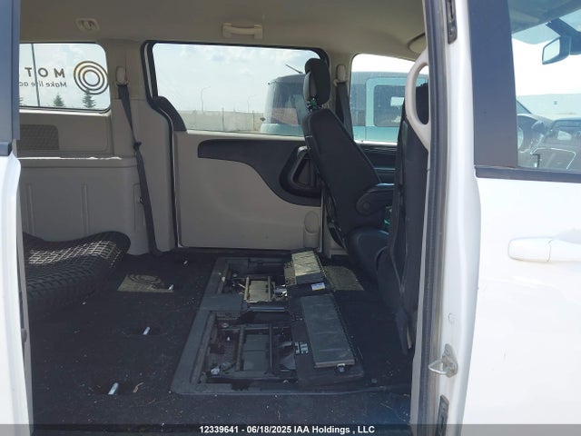 2C4RDGBG1JR340201 Dodge Grand Caravan