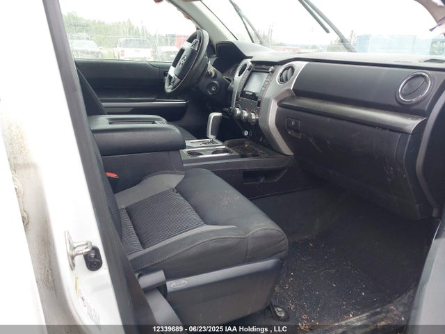 Toyota 1ur-fe 2015 5TFUM5F19FX059969 Image 5