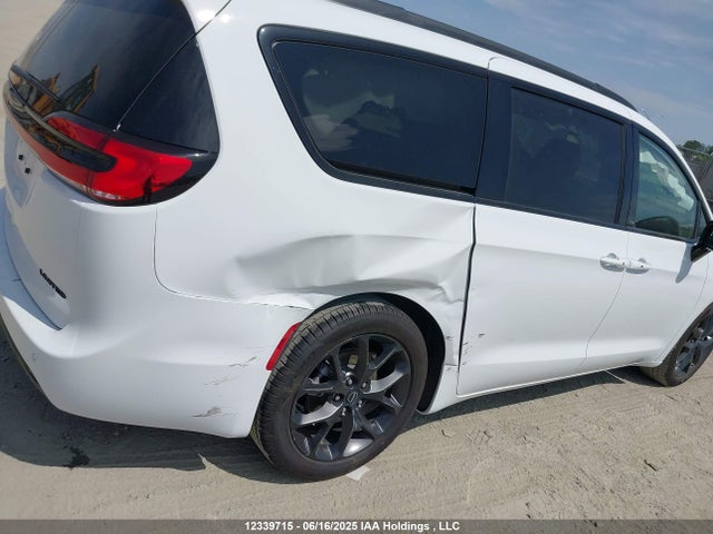Chrysler 2025 2025 2C4RC1GG0SR570676 Image 6