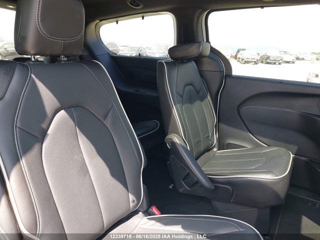 Chrysler 2025 2025 2C4RC1GG0SR570676 Image 8