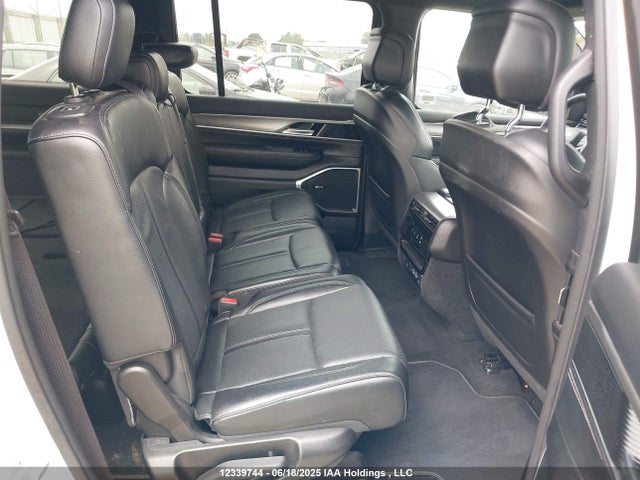 1C4SJVBP7RS113023 Jeep Wagoneer