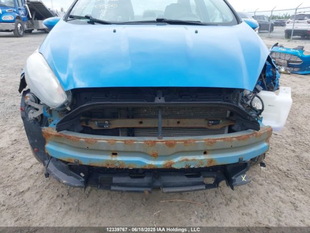 3FADP4BJ8FM194265 Ford 2015