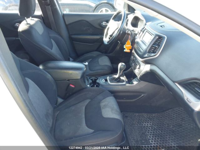 1C4PJLAB4EW112205 Jeep Cherokee Sport