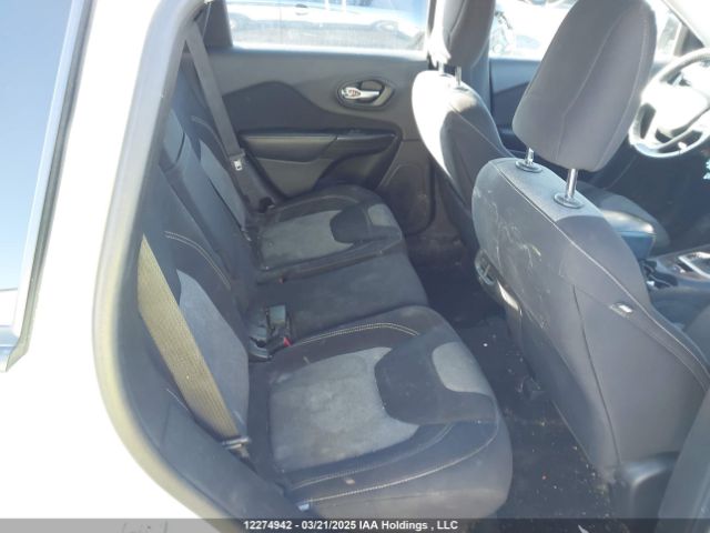 1C4PJLAB4EW112205 Jeep Cherokee Sport