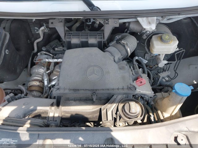 W1Y4KCHYXRP703015 Mercedes-Benz om654