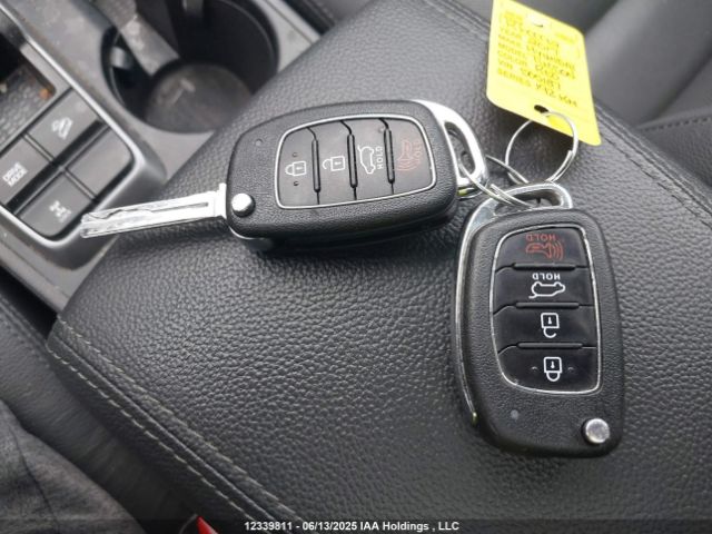 KM8J3CA43HU505187 Hyundai Tucson Limited/sport And Eco/se