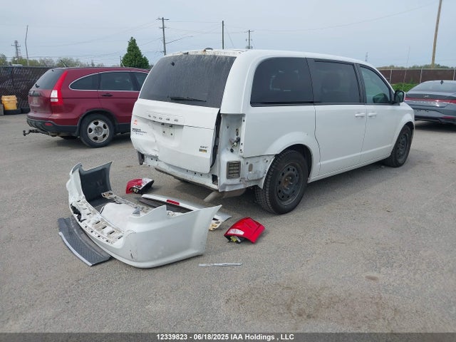 2C4RDGEGXJR242666 Dodge Grand Caravan