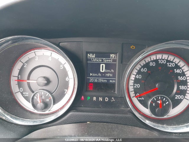 2C4RDGEGXJR242666 Dodge Grand Caravan