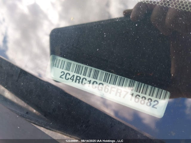 2C4RC1CG6FR716882 Chrysler 2015
