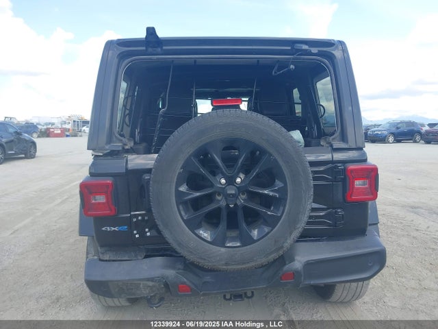 1C4JJXP60MW800806 Jeep 2021