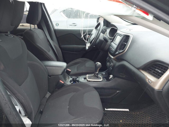 1C4PJMCSXGW129001 Jeep Cherokee North