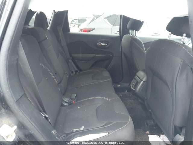 1C4PJMCSXGW129001 Jeep Cherokee North