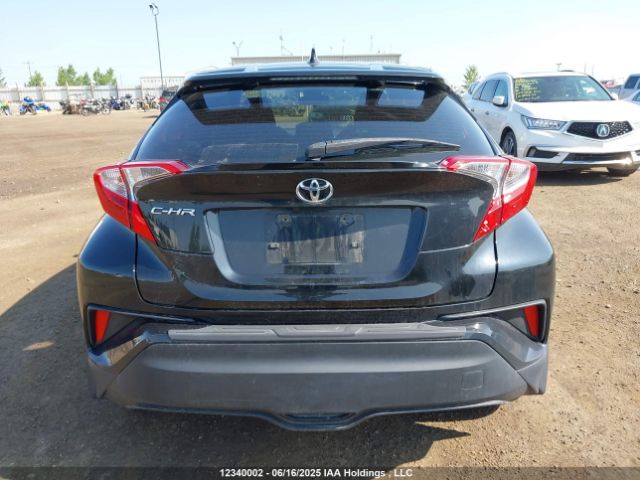 JTNKHMBXXL1077035 Toyota C-HR LE