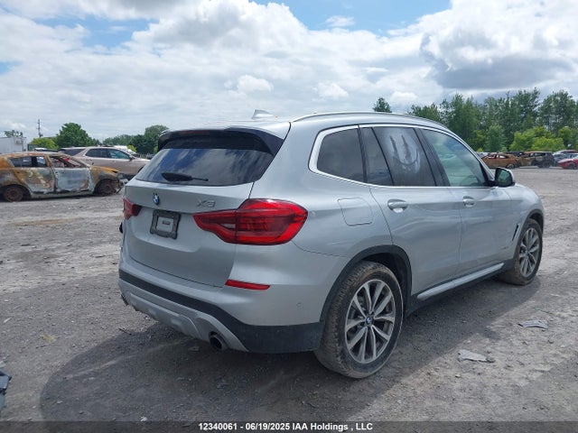 5UXTR9C50JLC82799 BMW X3