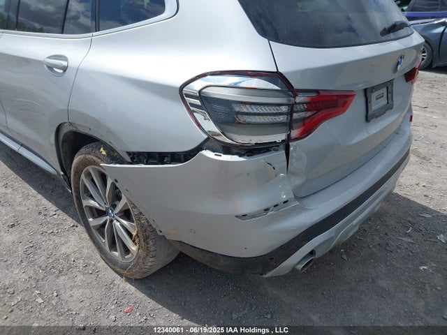 5UXTR9C50JLC82799 BMW X3