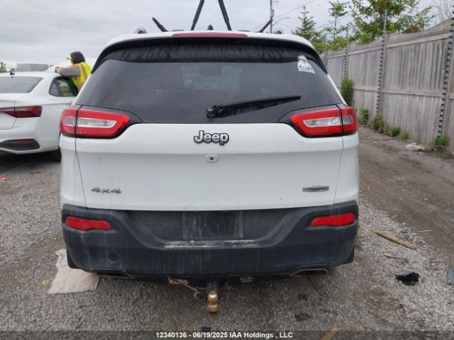 1C4PJMCS6FW616145 Jeep Cherokee