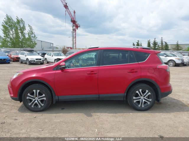 2T3BFREV1HW605930 Toyota RAV4 LE