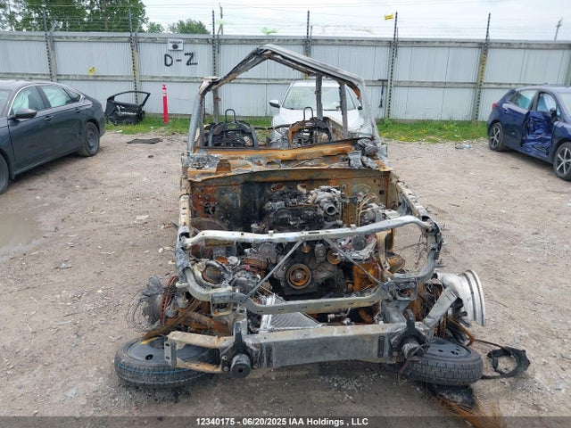 1C4GJXAN3NW272383 Jeep Wrangler