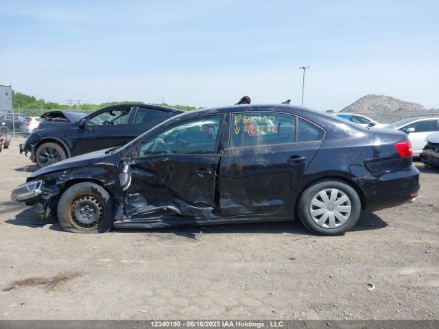 3VW1K7AJ5FM427272 Volkswagen 2015